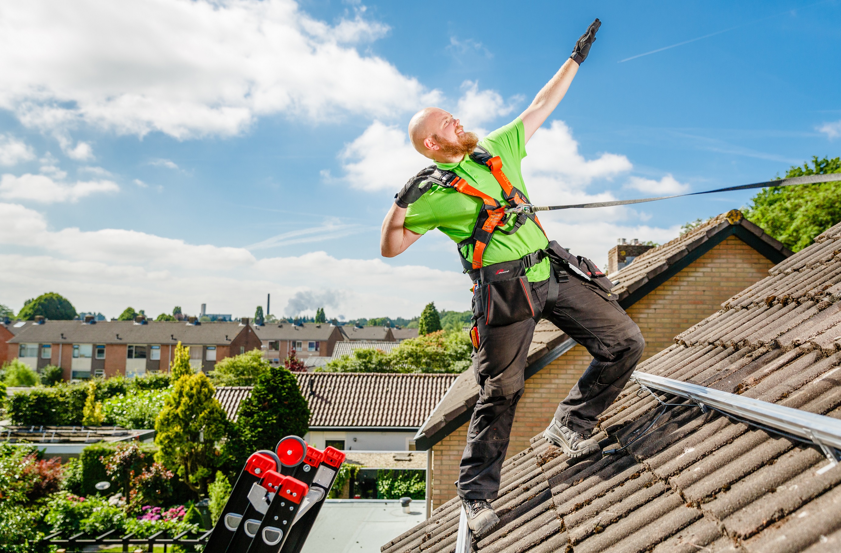 monteur zonnepanelen | workz uitzendbureau putten gelderland | zonneplan vacature monteur zonnepanelen collega 